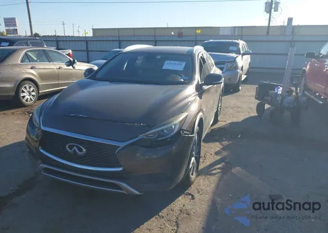 2018 Infiniti Qx30 Luxury z USA, uszkodzony, nr VIN SJKCH5CR3JA053961